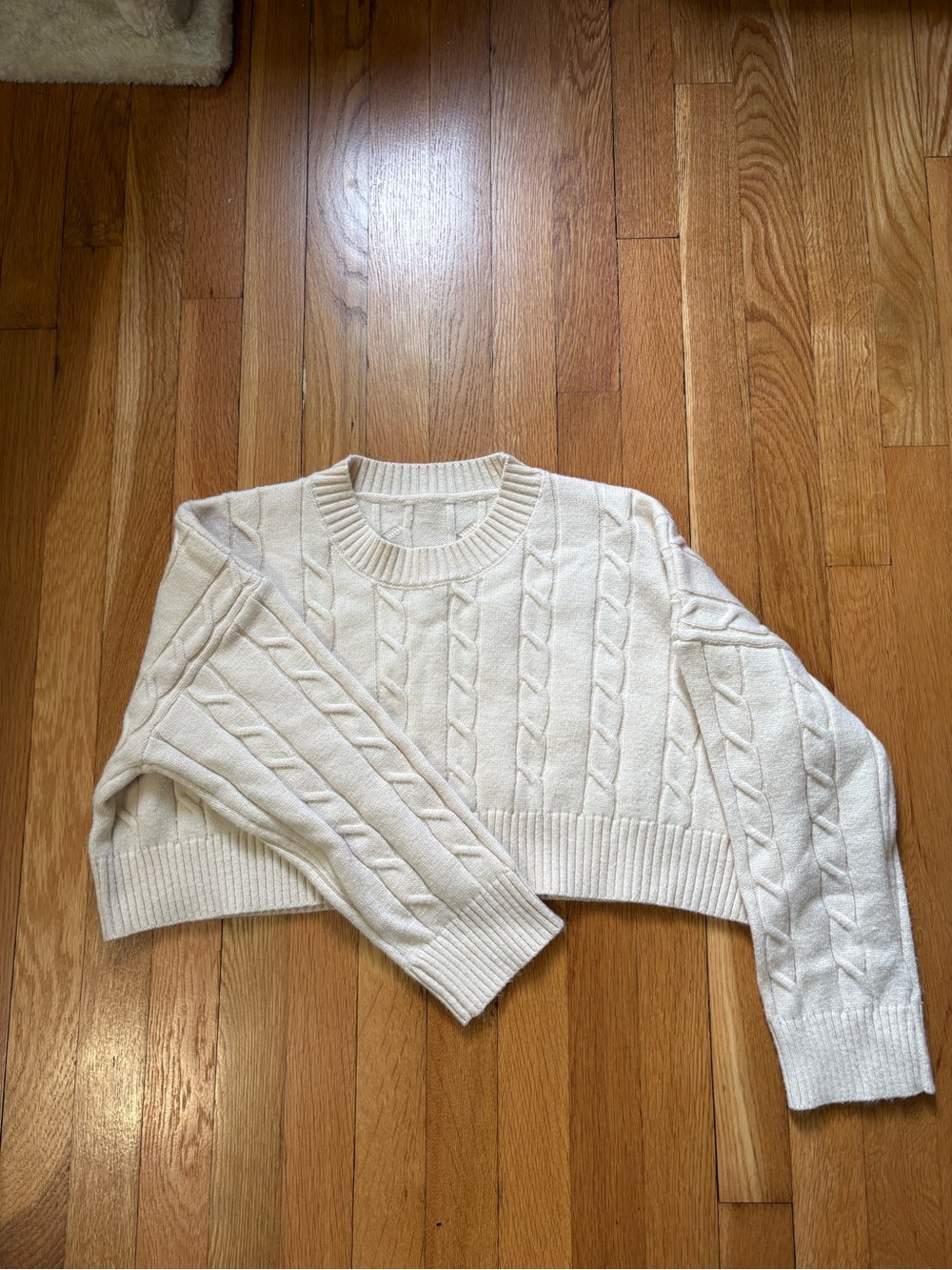 Commense Cream Cable-Knit Cropped Crew Sweater